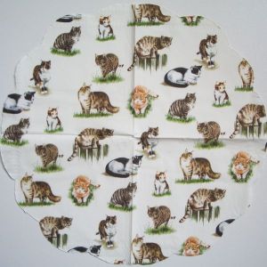 Салфетка котики маленькие код ТК1250, трехслойная, круглая - диаметр 32 см.