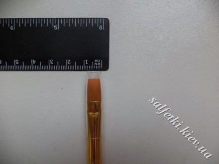 Кисть из синтетики плоская, ручка удлиненная №8