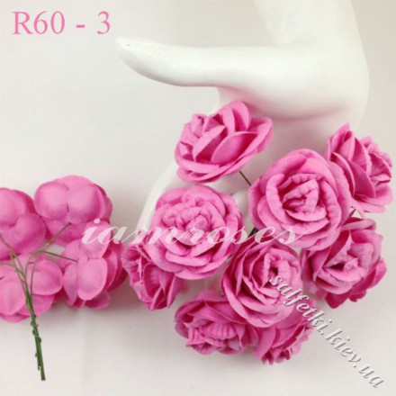 Роза большая ярко-розовая