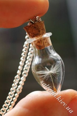Mini glass bottle with cork Sharp with curved tip