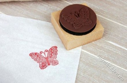 Резиновый штамп на деревянном блоке &quot;Бабочка&quot; с чернильной подушечкой